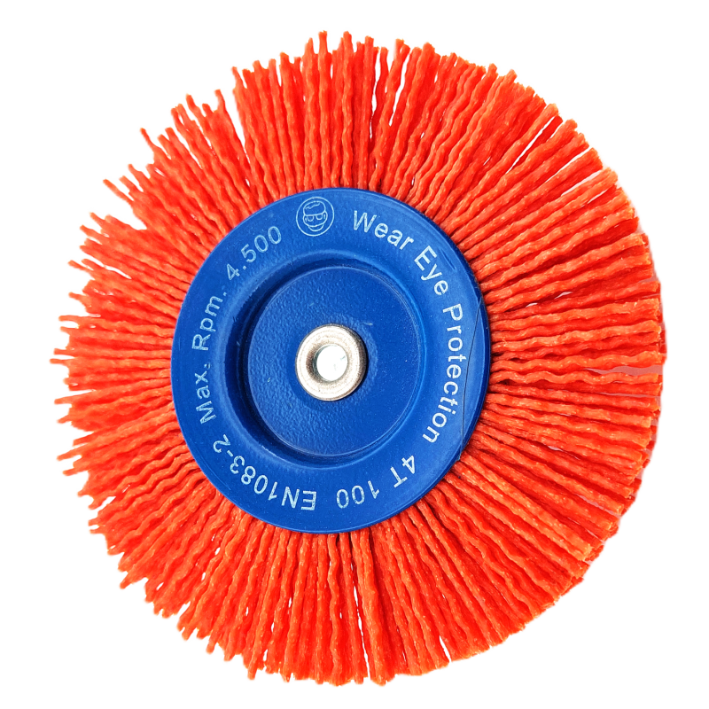 Neilona abrazīvā birste ar kātu virsmu sagatavošanai un smalkai materiāla noņemšanai