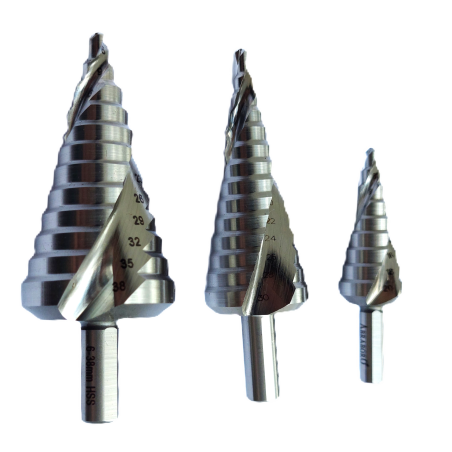 Pakāpju urbis ar soli metalam HSS-G TiAN