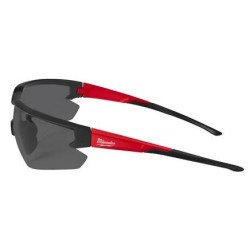 Milwaukee melnas aizsargbrilles ar ergonomisku dizainu darbam