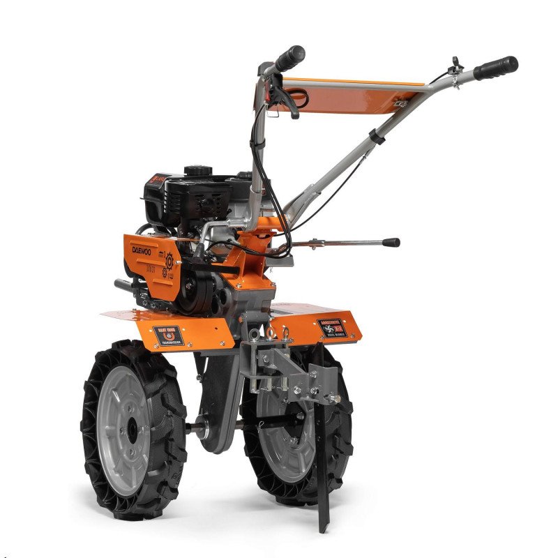 DAEWOO DATM 3.1 мотоблок – 208 см3, 600–1100 мм, 2+1 передачи, 32 ножа