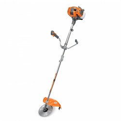 Benzīna trimmeris DAEWOO DABC 320 ar 32.6 cm3 2-taktu dzinēju, 420 mm pļaušanas platumu un 40 zobu griezējdisku