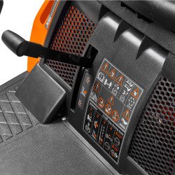 Бензиновый садовый трактор-газонокосилка DAEWOO DWR 620 224 см3 – 62 см, электростарт