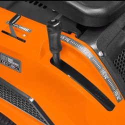 Бензиновый садовый трактор-газонокосилка DAEWOO DWR 620 224 см3 – 62 см, электростарт