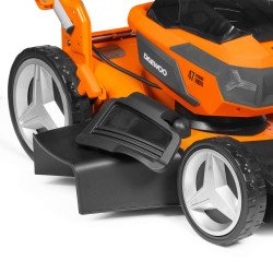 Akumulatora zāles pļāvējs DAEWOO DLM 5042Li 42V – 47 cm pļaušanas platums, 65 l grozs, 4 vienā, bezsuku motors, Karkass vai Komp