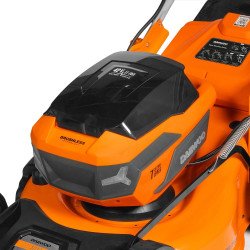 Akumulatora zāles pļāvējs DAEWOO DLM 5042Li-S 42V – 47 cm pļaušanas platums, pašgājējs, 65 l grozs, bezsuku motors, Karkass vai