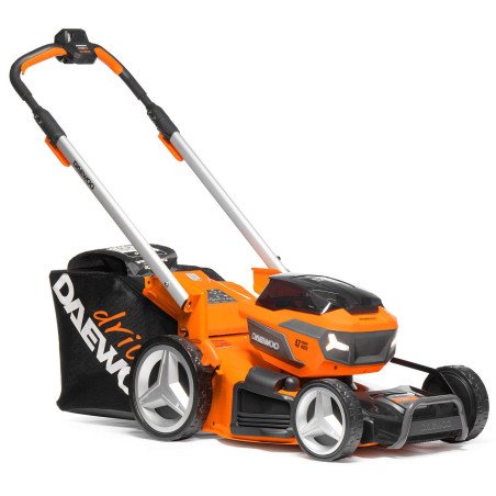 Akumulatora zāles pļāvējs DAEWOO DLM 5042Li-SV 42V – 47 cm pļaušanas platums, pašgājējs, 65 l grozs, Auto-Switch, Korpuss vai Ko
