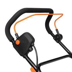 Akumulatora skarifikators DAEWOO DSC 3842Li 42V – 380 mm darba platums, 55 l grozs, 3 vienā, 5 dziļuma pozīcijas, Karkass vai Ko