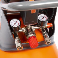 Gaisa kompresors DAEWOO DAC 50D 1,5 kW 169 l/min 8 bar 50 l resīvers, 2 manometri, 2 savienotāji, 230 V, riteņi, eļļas kontroles